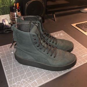 XO Puma's (The Weeknd's First Sneaker Collab)